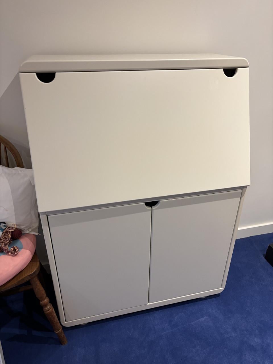 Kinder bureau (gratis ophalen)