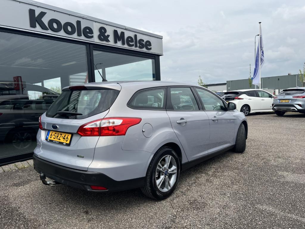 Ford Focus 1.0 ecoboost 100pk edition , trekhaak , voorruitverwarming