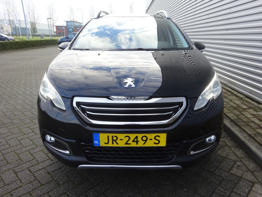 Peugeot 2008 1.2 puretech urban cross airco / navi / cruise / parkeers. / n