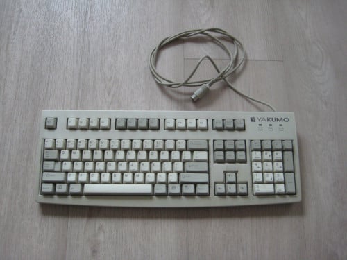 Cherry RS6000 vintage toetsenbord met DIN5-aansluiting.