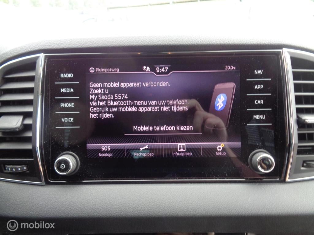 Skoda Karoq 1.0 tsi business edition/airco/stoel+stuur verw/full led/apple 