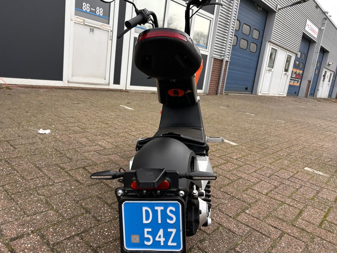 Sunra Miku Max E-scooter