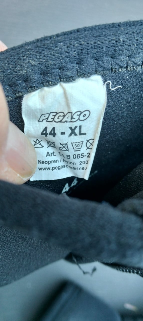 TEKOOP WATERSCHOENEN