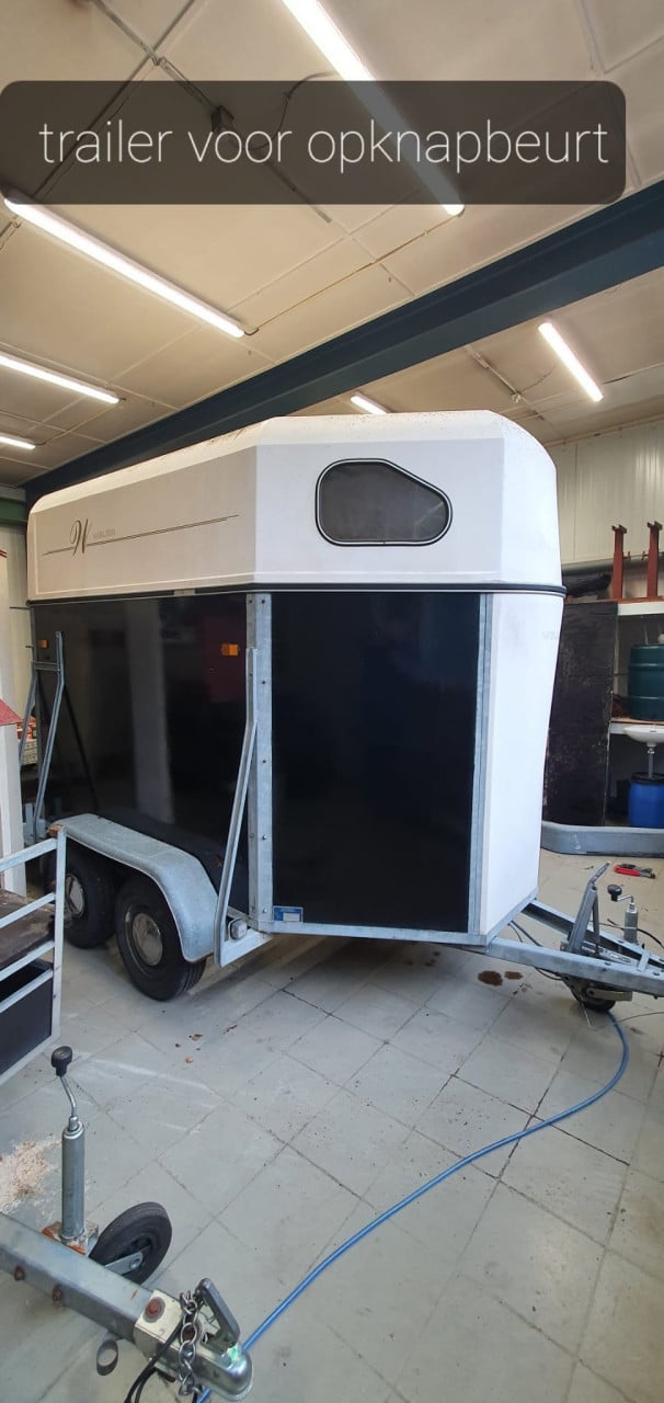 2 paardstrailer