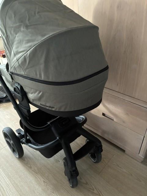 Easywalker Harvey 3 Sage Green combiwagen kinderwagen / buggy groen
