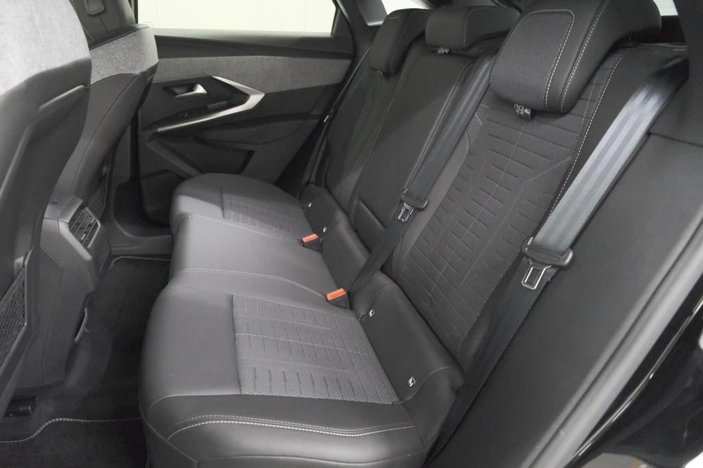 Peugeot 3008 1.2 hybrid 136 gt | elektrische kofferklep | camera | adaptiev