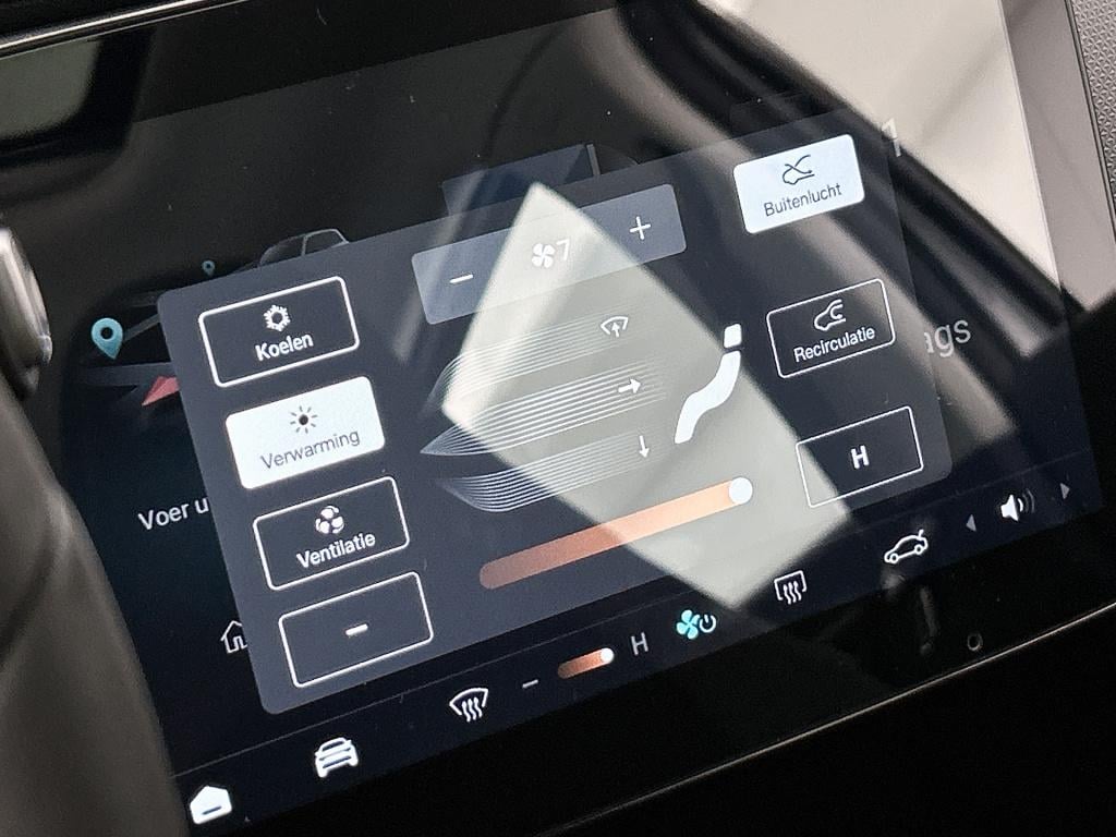 Leapmotor T03 design 37.3 kwh | adaptive cruise control | panoradak | camer