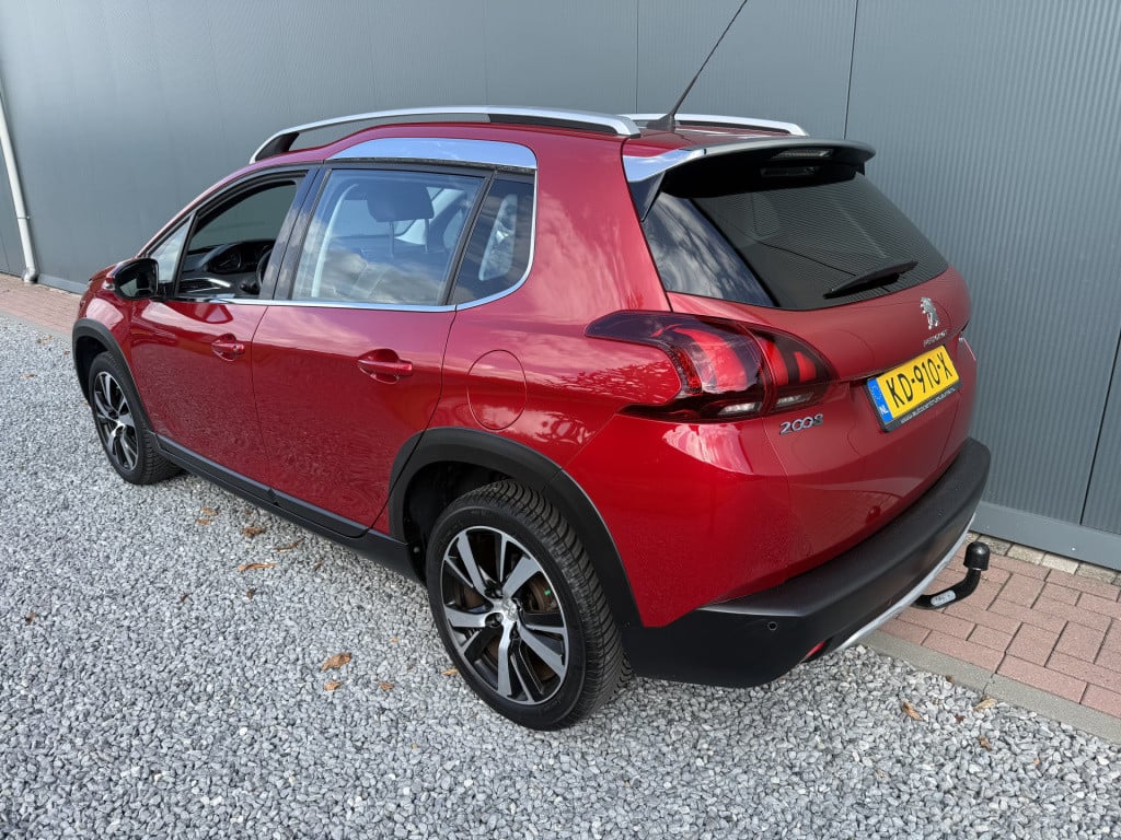 Peugeot 2008 1.2i automaat puretech allure 5-drs