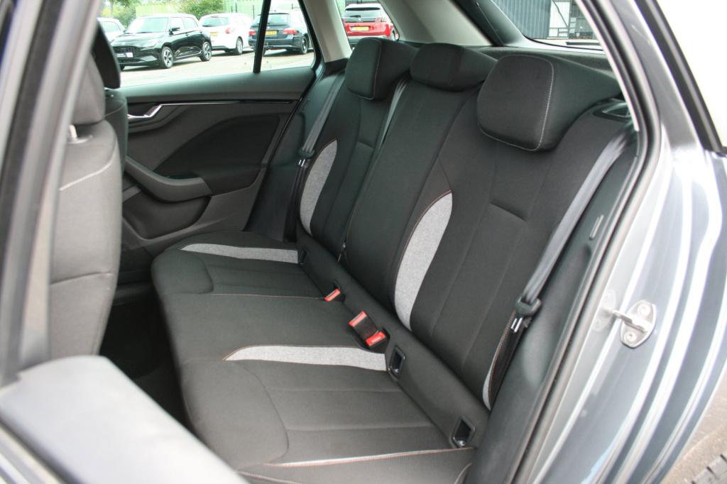 Skoda Kamiq 1.0 tsi business edition