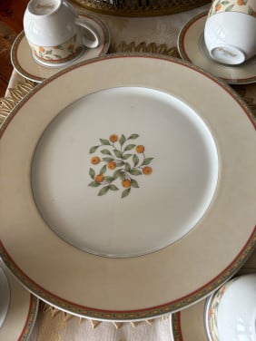 Groot bord met 4 kop+ schotels van Art Design  Koffietijd