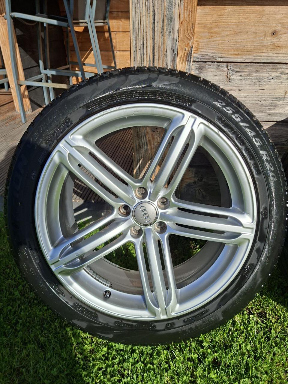Te koop audi 20inch velgen