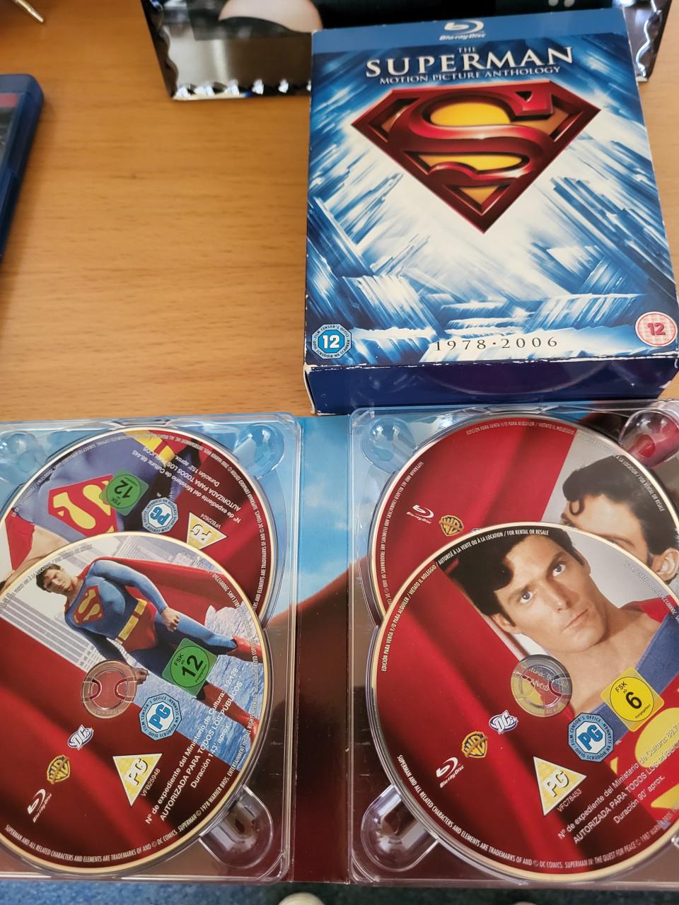 Superman box 8x bleu ray