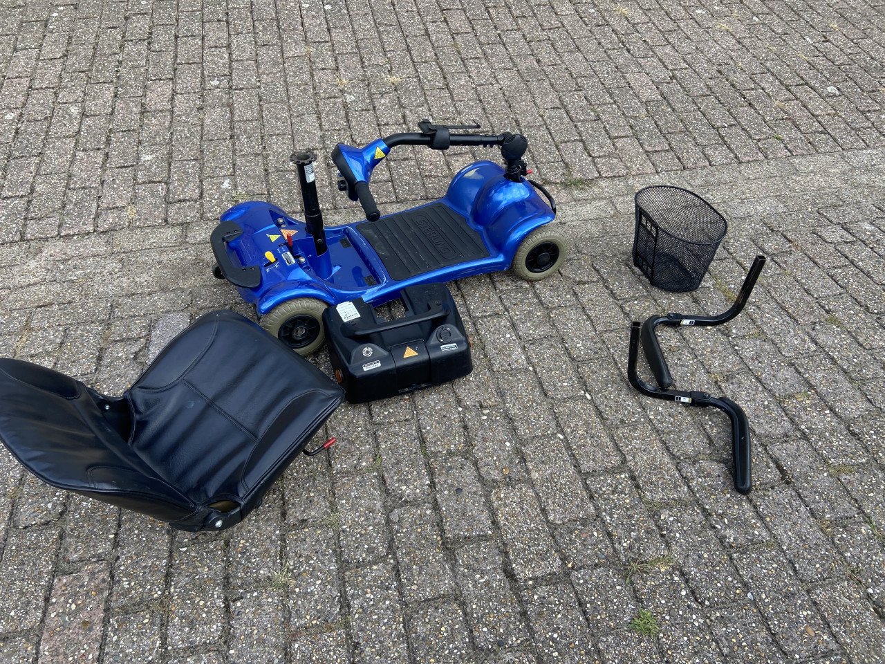 Opvouwbare Sterling 4wiel scootmobiel met de oplader