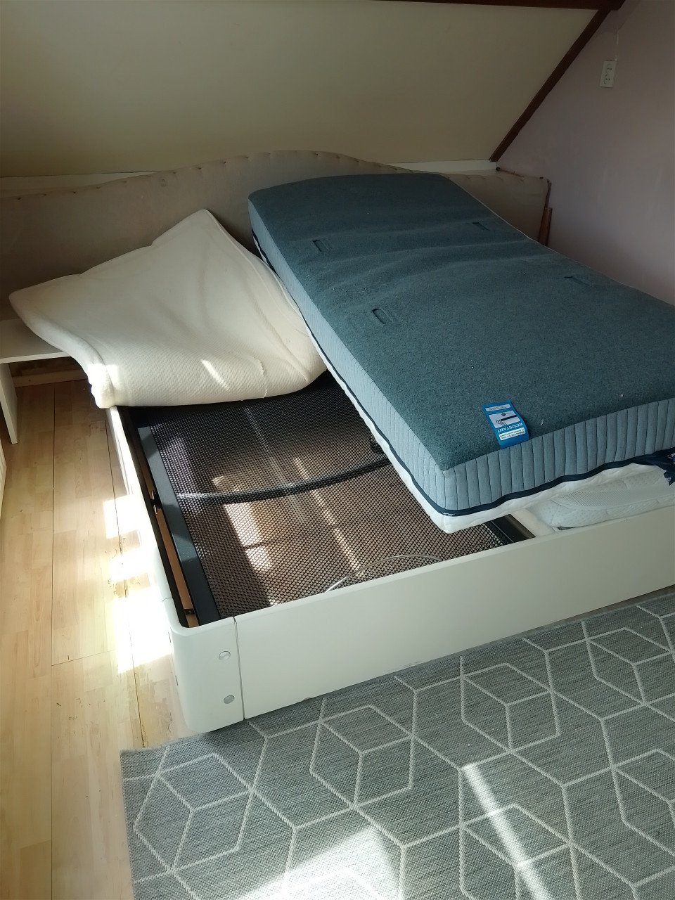 Gratis2pers bed 180x200 Auping