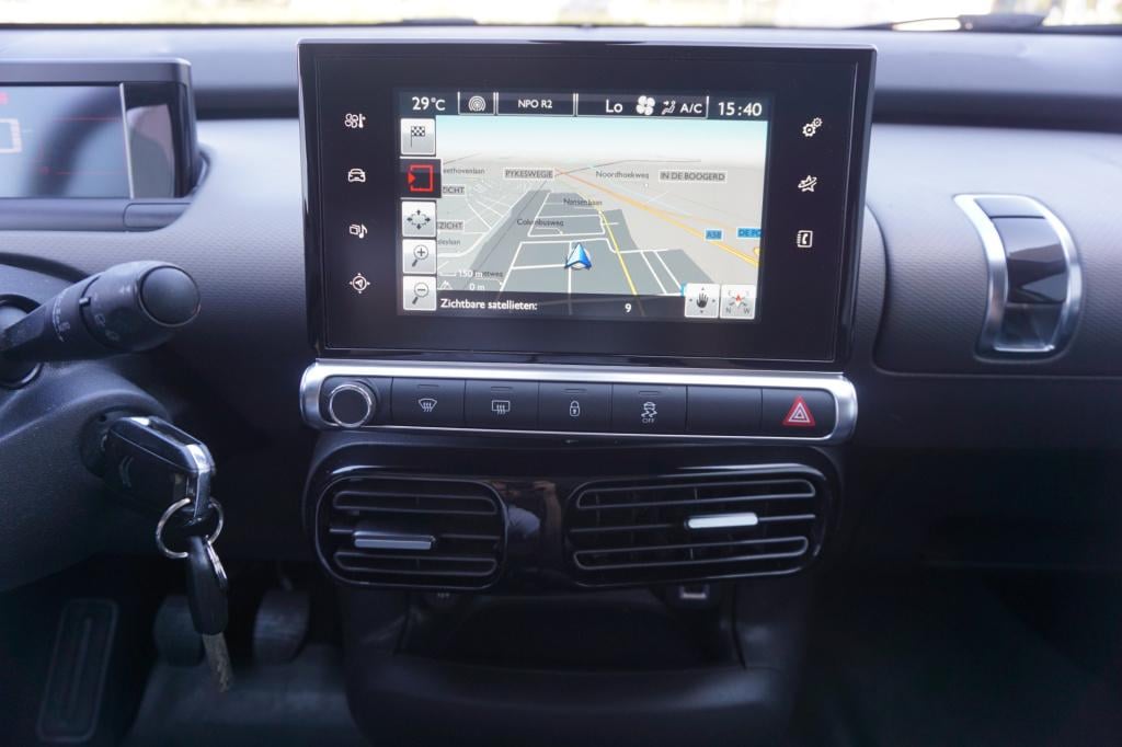Citroen C4 Cactus 1.2 vti shine climate / navi / cruise / camera / pano / p