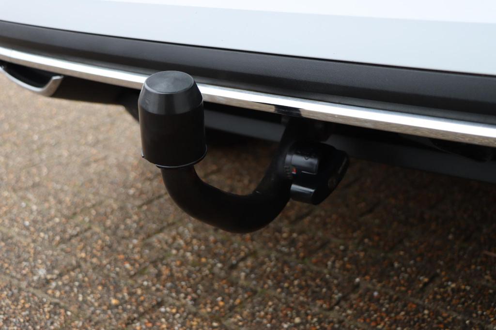 Skoda Karoq 1.5 tsi act style 150pk dsg7 | stoel voor+ achter verwarming | 