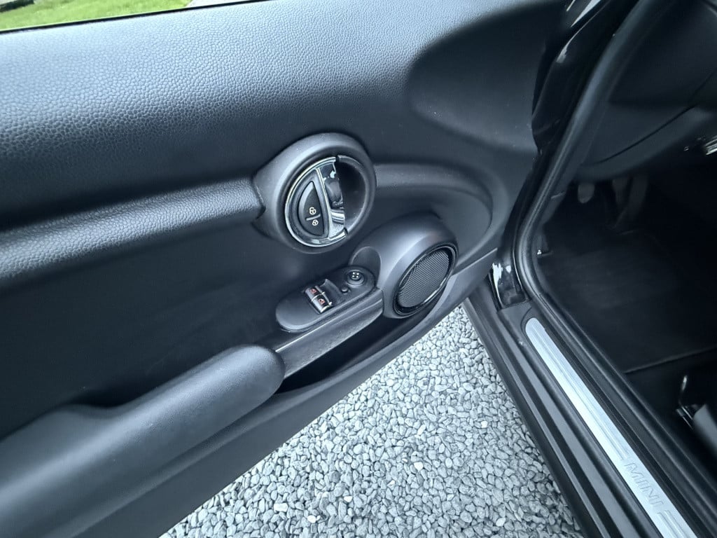 Mini Cooper mini 1.5 navigatie business 3-drs