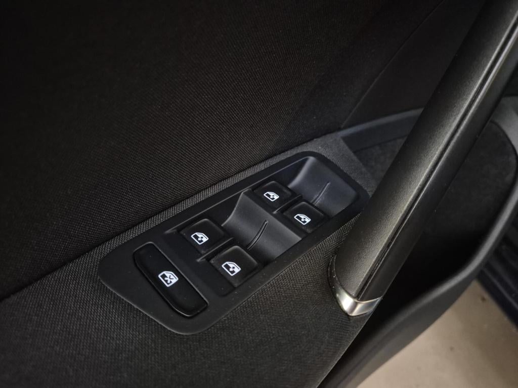 Volkswagen Golf 1.4 tsi lounge edition / dealeronderhouden