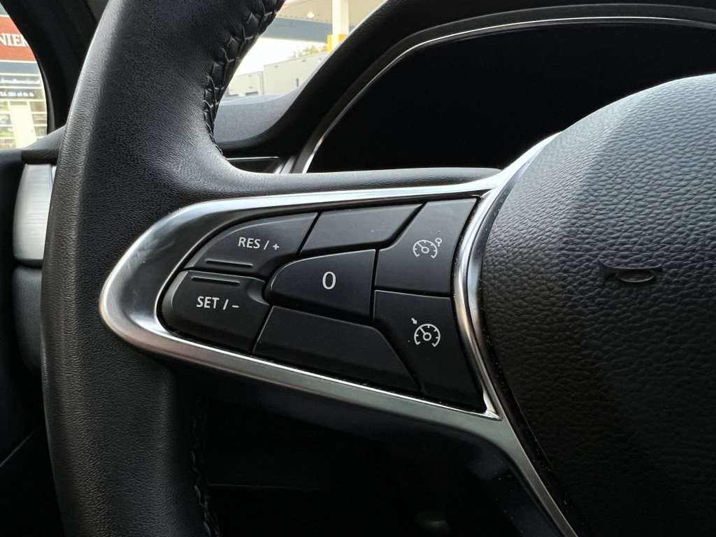 Renault Captur 1.6 e-tech plug-in hybrid 160 intens