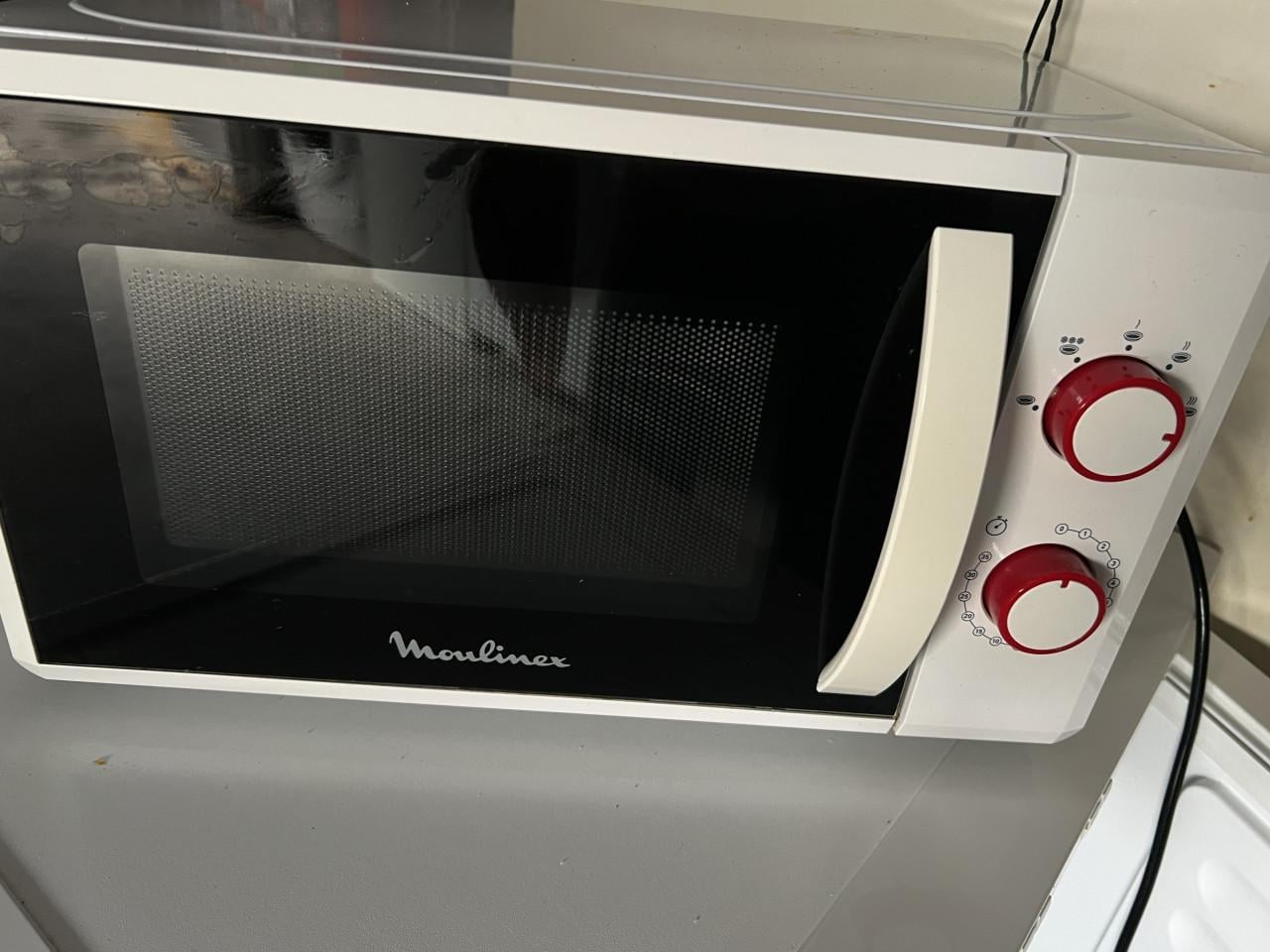 Moulinex MO 20 MSWH - Magnetron