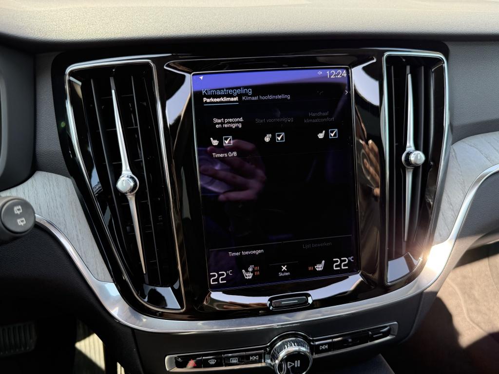 Volvo V60 t6 340pk recharge inscription| full options ! trekhaak