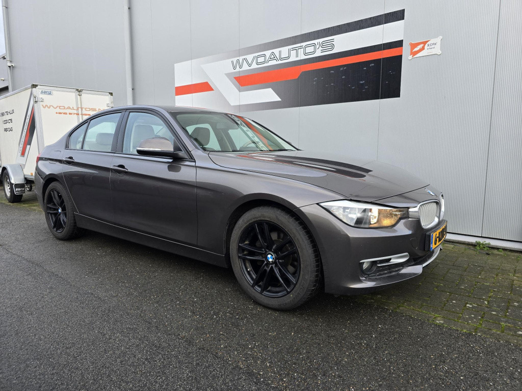 BMW 3-serie 320i efficientdynamics edition business