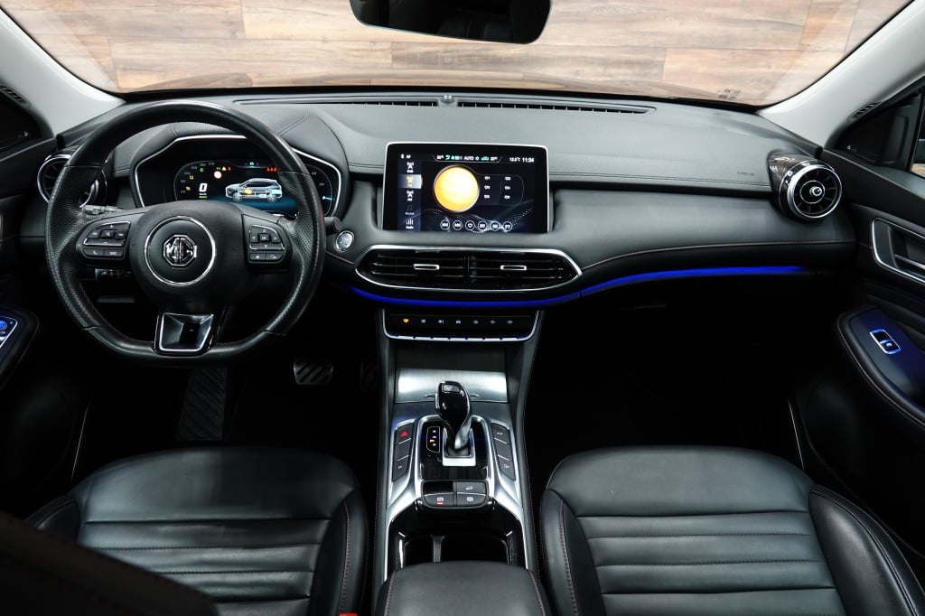 MG Ehs 1.5 tgdi luxury | pano | carplay | acc |