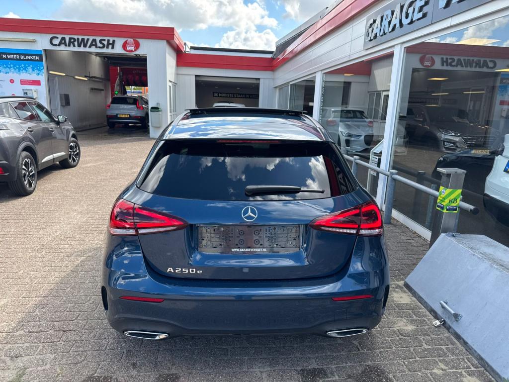 Mercedes-Benz A-Klasse 250 e business solution amg limited