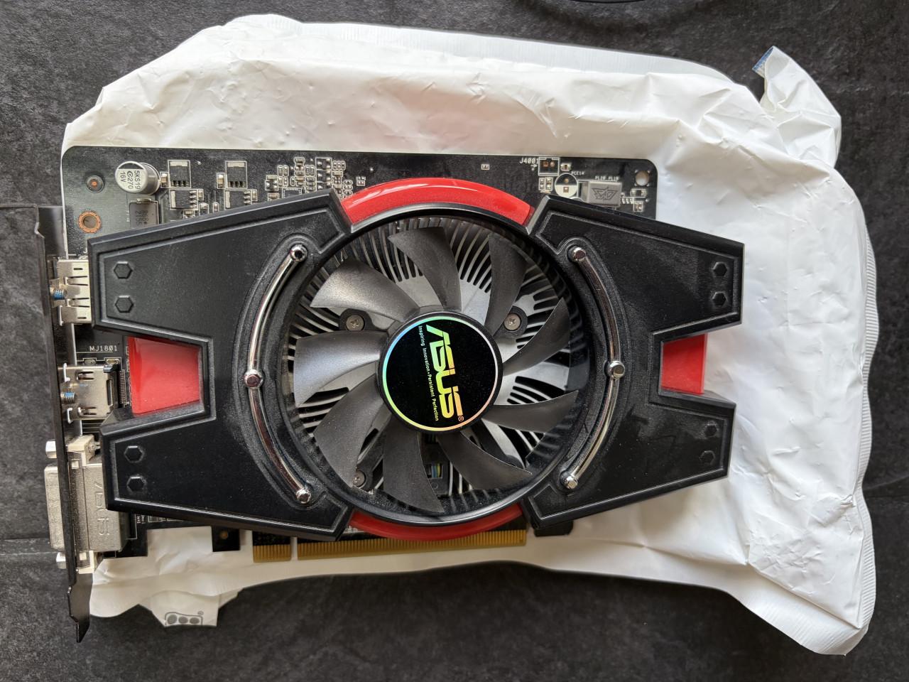 Diverse computerspullen zoals geheugen of toetsenborden