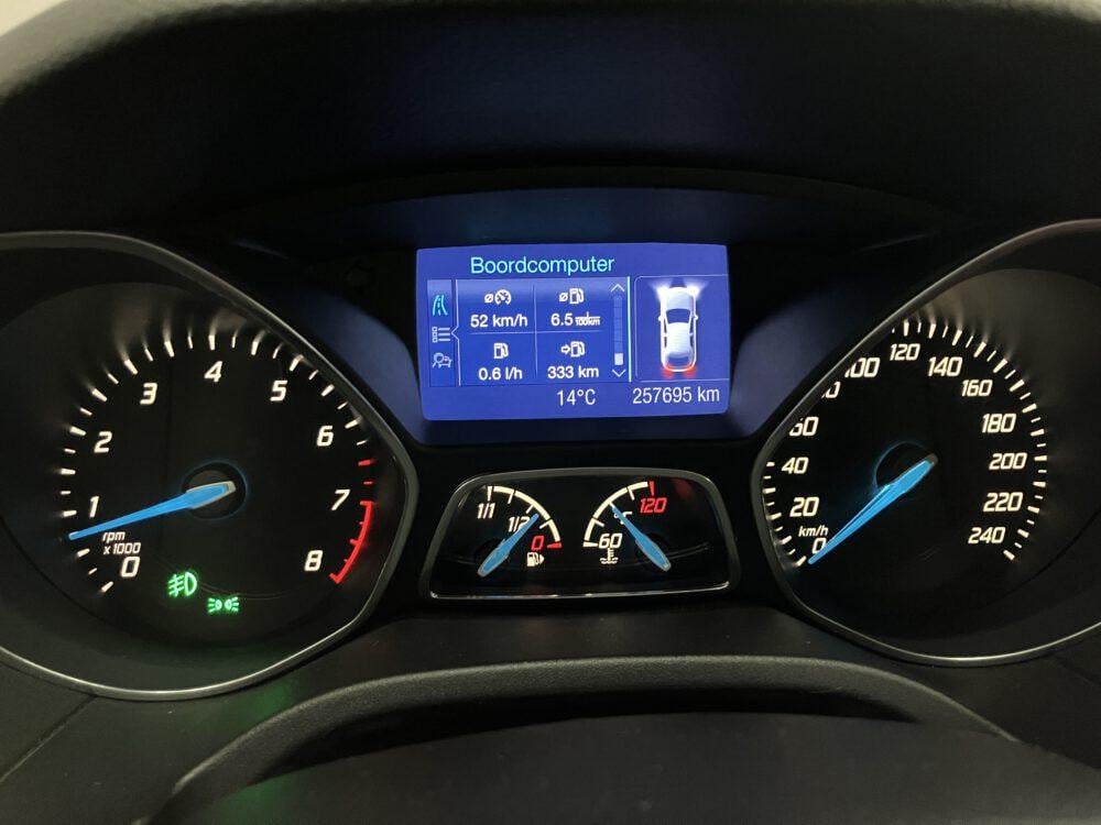 Ford Focus Wagon 1.0 EcoBoost Titanium