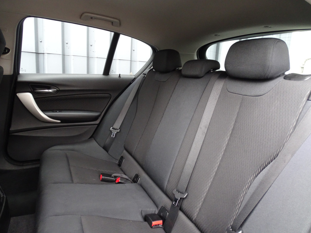 BMW 1 Serie 116i ede business | navi  bi-xenon | bluetooth
