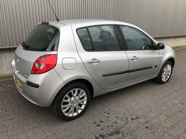 Renault Clio 1.4 16v - v e r k o c h t
