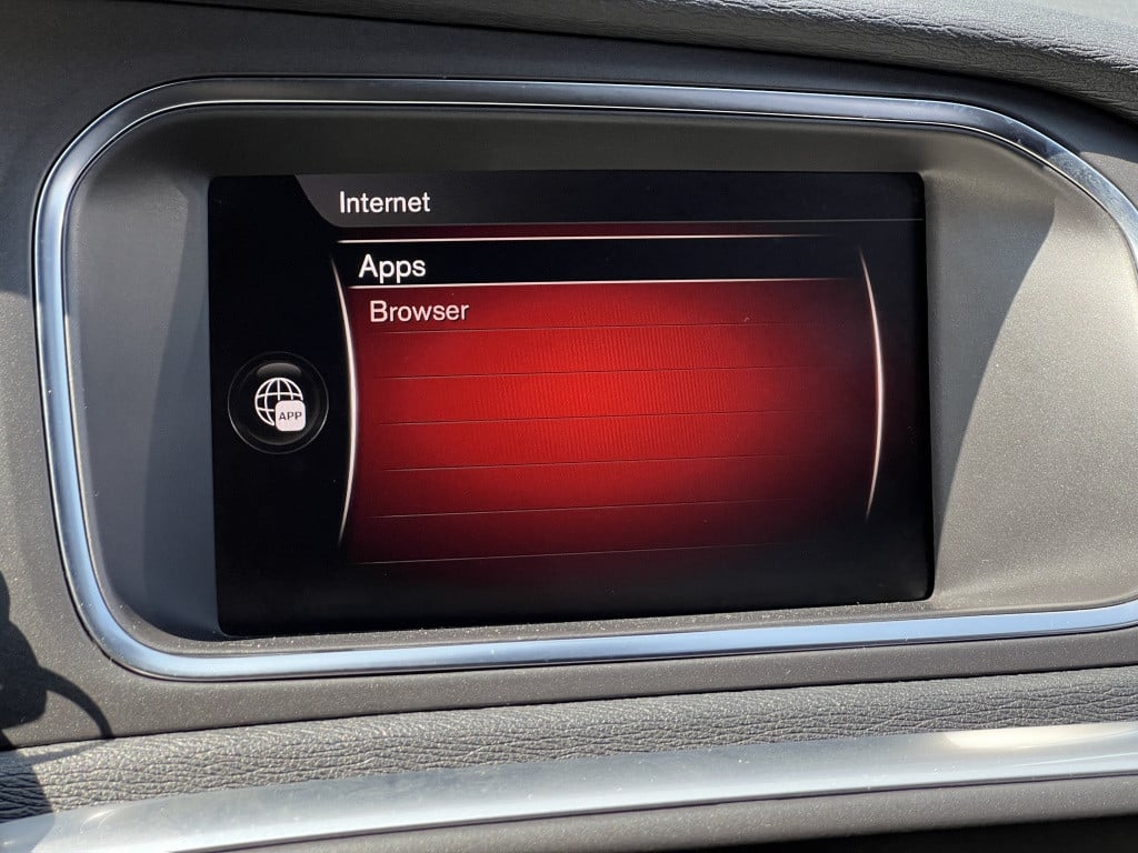 Volvo V40 t3 153pk nordic+sport| standkachel| trekhaak| navi| r-design