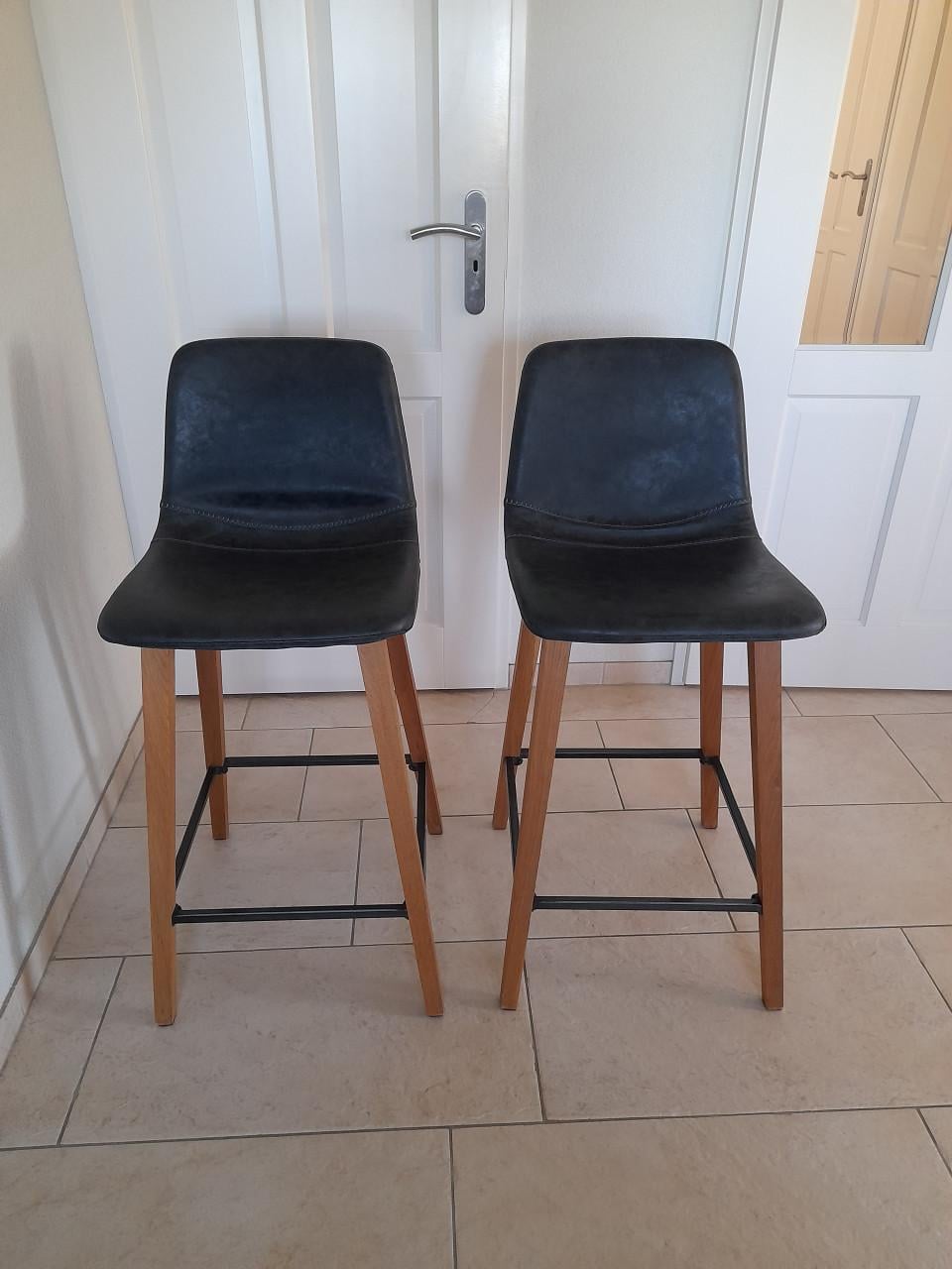 2 Barkrukken ( in goede staat )