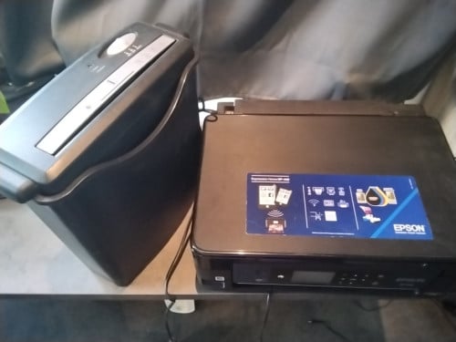 Printer en papierversnipperaar