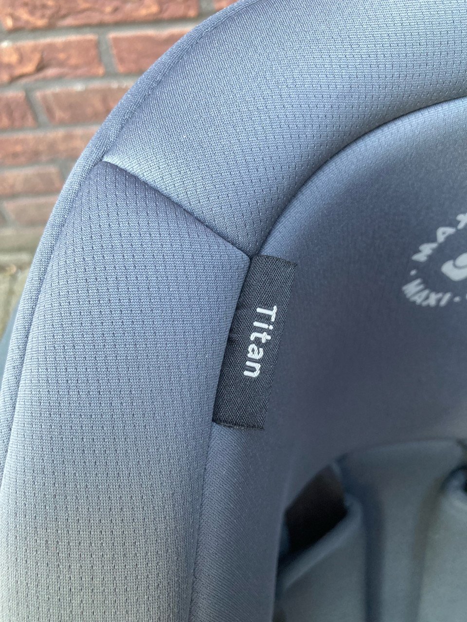 Autostoel: Maxi Cosi Titan zwart/grijs en blauw (4x)