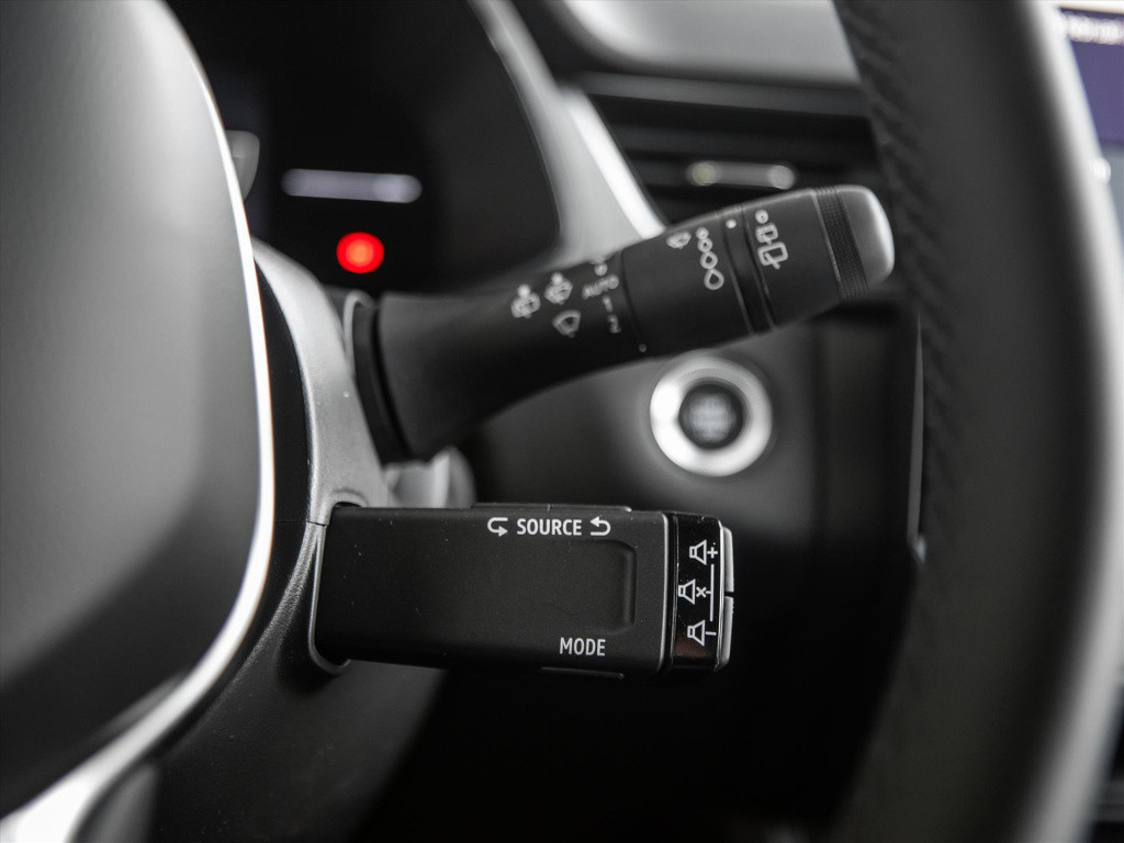 Renault Captur mild hybrid 160pk techno automaat | carplay | camera | park.