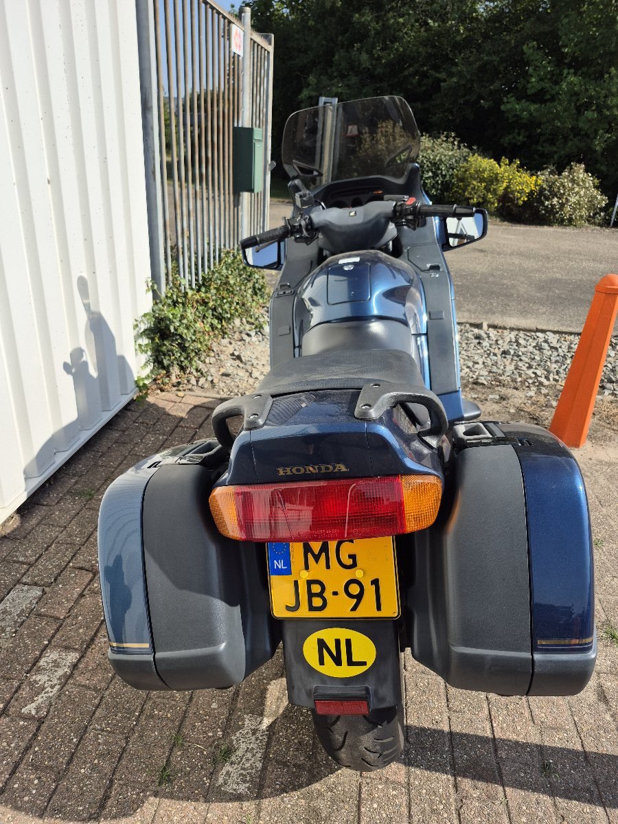 Honda Pan European ST1100 abs uit 2002