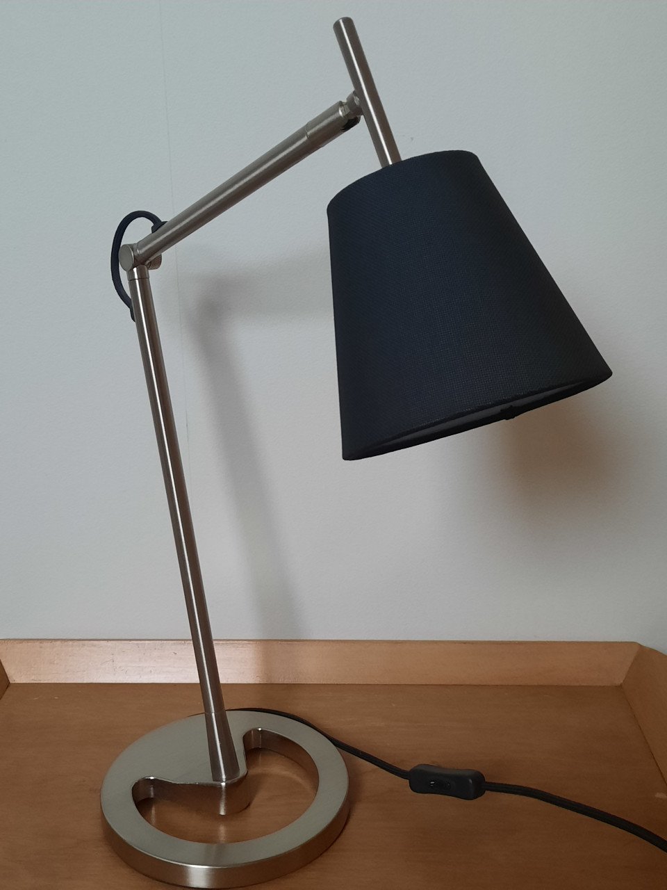 Tafellamp, stevige lamp.
