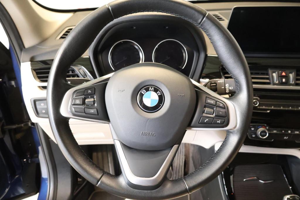 BMW X1 sdrive18i high executive x-line nl auto, leder, hud, led, el koffer