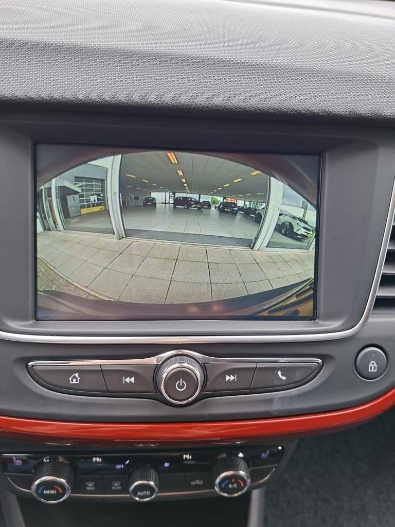 Opel Crossland X 1.2 turbo gs line