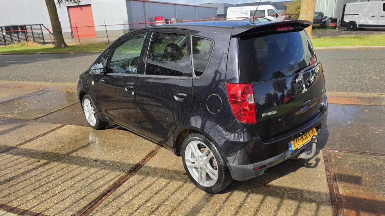 Mitsubishi Colt 1.5i 2010 – Lage km stand