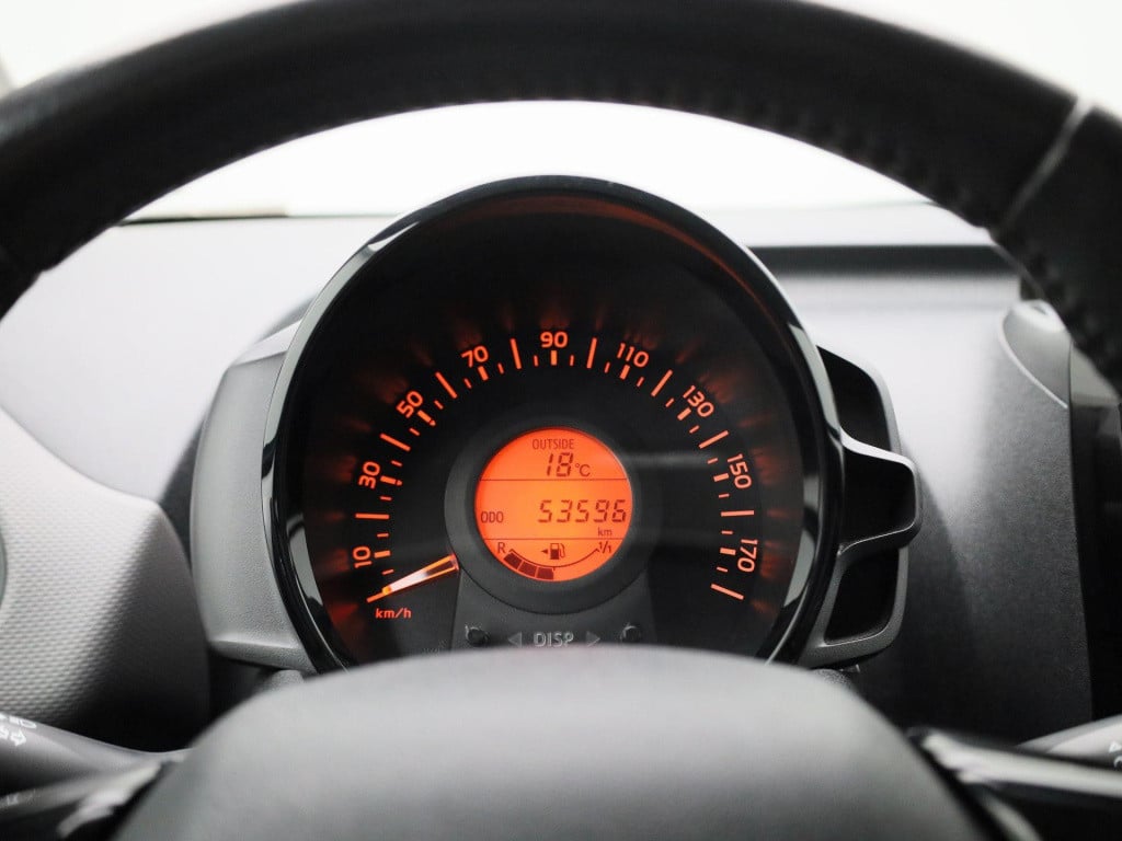 Peugeot 108 1.0 e-vti style | airco | bluetooth | elec. spiegels | 5-deurs