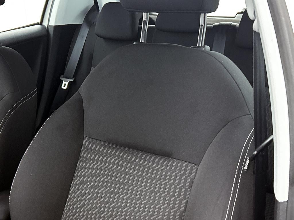 Peugeot 208 82 pk blue lion | rijklaar | trekhaak | navigatie | parkeersens