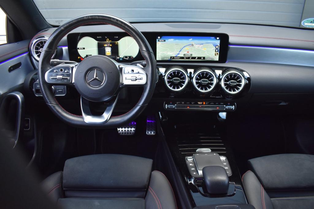 Mercedes-Benz Cla 180 amg night | sfeerverlichting | camera | apple carplay