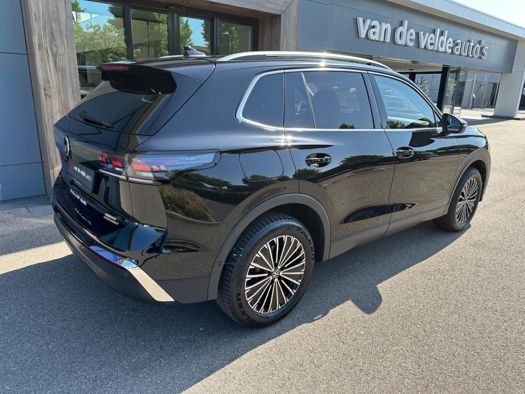 Volkswagen Tiguan 1.5 ehybrid elegance 204pk | trekhaak | camera | head-up 