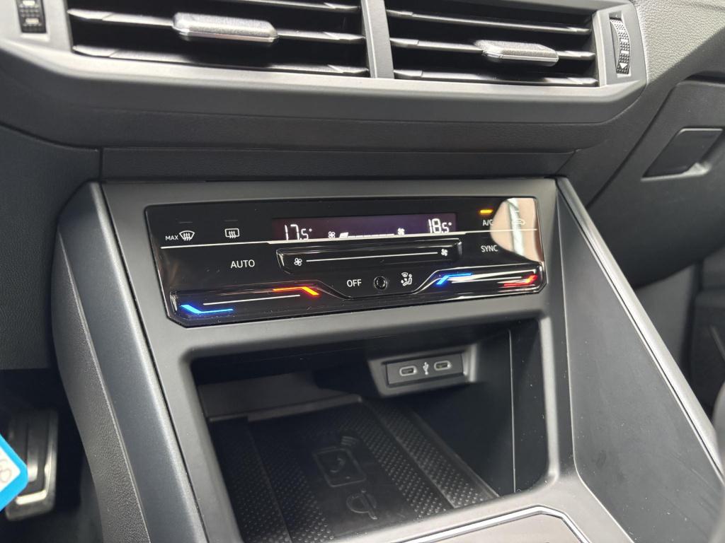 Volkswagen Taigo 1.0 tsi r-line