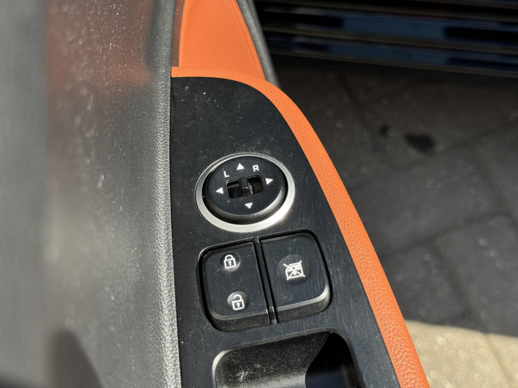 Hyundai I 10 1.0i i-motion comfort | cruise control | radio-cd/mp3 speler |