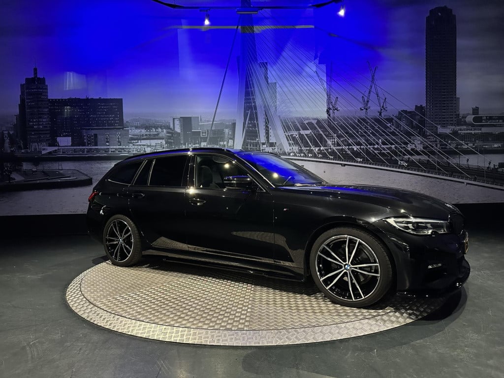 BMW 3-serie touring 320i high executive m-pakket *pano*hud*