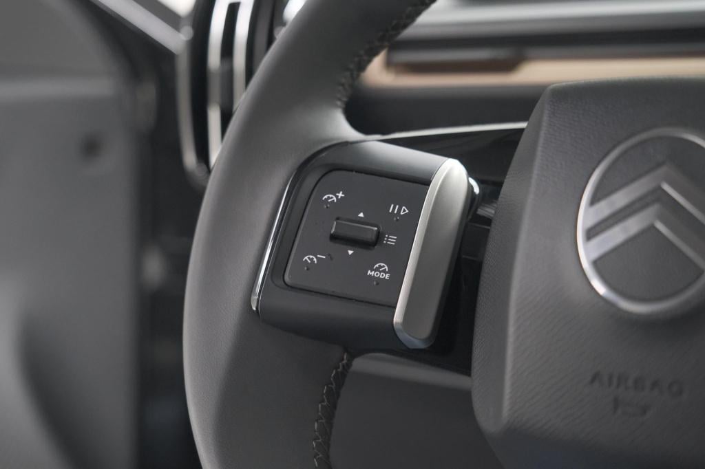 Citroen C3 Aircross 1.2 turbo 100pk plus | camera | parkeersensoren | apple